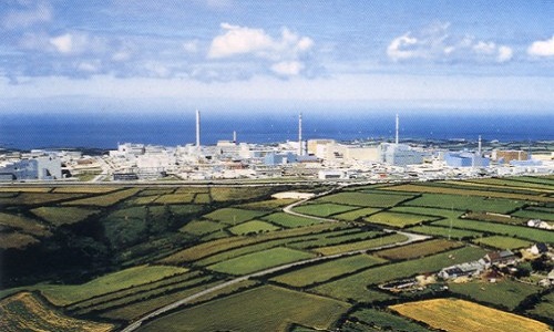 L'usine de retraitement de la Hague, sur la pointe normande, rejette depuis nombre d'années et encore actuellement, des matières radioactives dans la mer. Êtes-vous d'accord ?