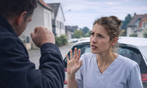 Petition : Une infirmière libérale agressée aujourd’hui, des patients sans soins demain Stop aux violences contre les infirmières et infirmiers libéraux