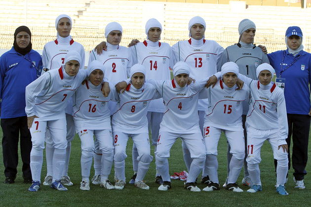 contre le voile dans le foot