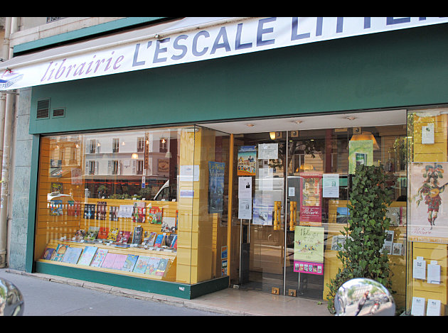 Contre la fermeture de la librairie "L'Escale Littéraire" à Paris