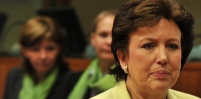 Contre la démission de Roselyne Bachelot