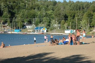 Pour l'accès à une plage pour les citoyens de Val-David