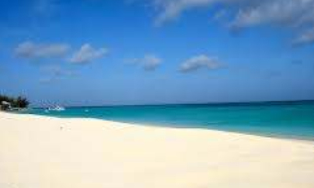 Enmener Laura &agrave; la plage