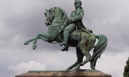 Non au remplacement/déplacement de la statue de Napoléon à Rouen