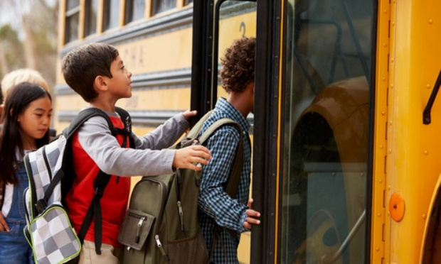 Non au décret interdisant le bus scolaire de procéder au ramassage des enfants