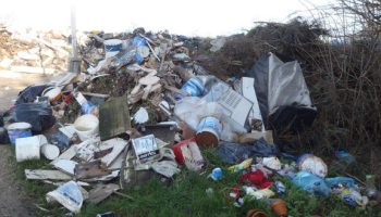 Halte aux déchets sur les bords des routes !