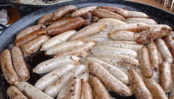 Contre la fête annuelle de l'andouillette d'Arras fin août !