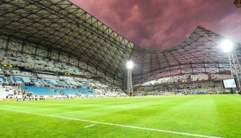 Marseille : l’OM doit jouer au Vélodrome !