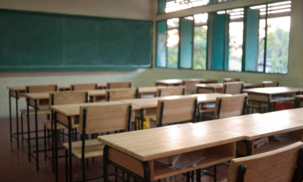 Pétition contre la fermeture d'une classe à l'école F.RABELAIS – LE POINCONNET (rentrée 2021/2022)