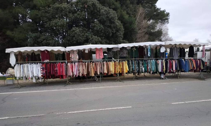 Remettre en place le marché de vêtements au Champs de Mars - BÉZIERS