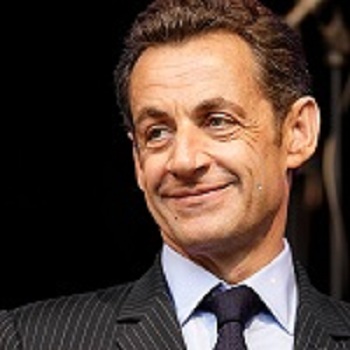Sarkozy dehors