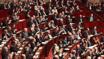 Pour une réduction du nombre de députés et de sénateurs en France !