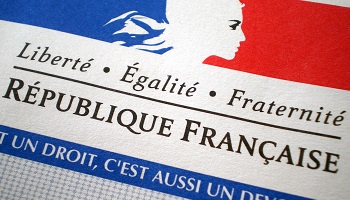 Pour un retrait immédiat de la nationalité française pour chaque terroriste sur le sol de France !