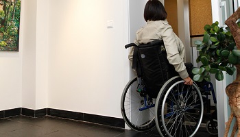 Obligeons les bailleurs à autoriser les travaux dans les logements pour personnes handicapées !