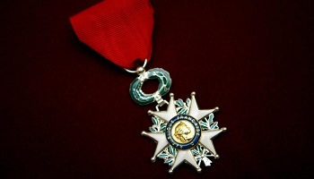 Droit à la réclamation de la Légion d'honneur à titre posthume
