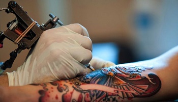 Interdiction à Dim Tattoo de tatouer