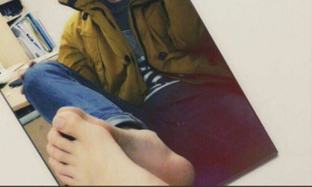 hyunjin fais un live ajd je t’en conjure