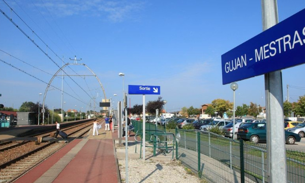 Déplacer le marché ambulant du parking intermodal de la gare de Gujan-mestras