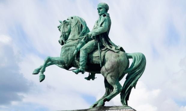 Conserver notre belle statue de Napoléon place de l'hôtel de ville à Rouen