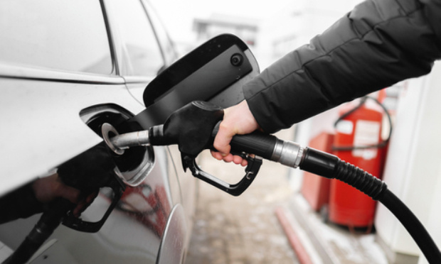 Pétition : Maintenir la commercialisation des véhicules à essence et diesel après 2035 en France