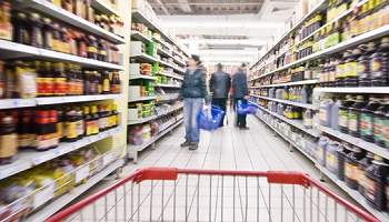 Un arrêt de l'extension de la grande distribution et une baisse significative des cotisations RSI