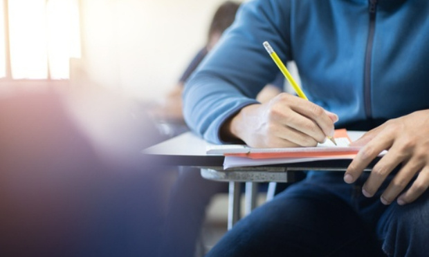 Reconsidération du semi-partiel de finance