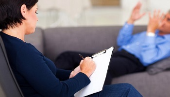 La présence de psychologues et ou de psychiatres dans les milieux scolaires