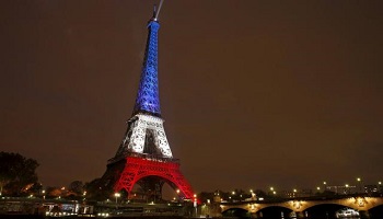 Que la Tour Eiffel reste éclairée en bleu, blanc, rouge