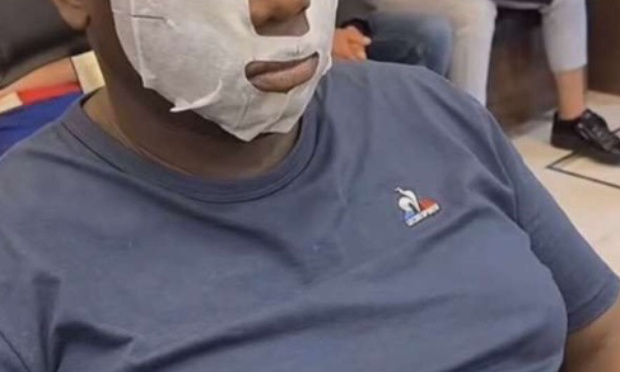 changer le blaze du serv en : &laquo;&nbsp; HUMANITEX&nbsp;&raquo;