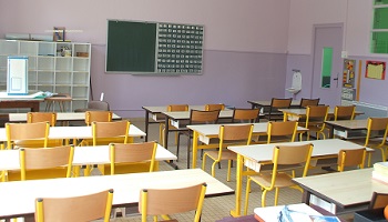 Contre la fermeture des petites écoles rurales et les RPI