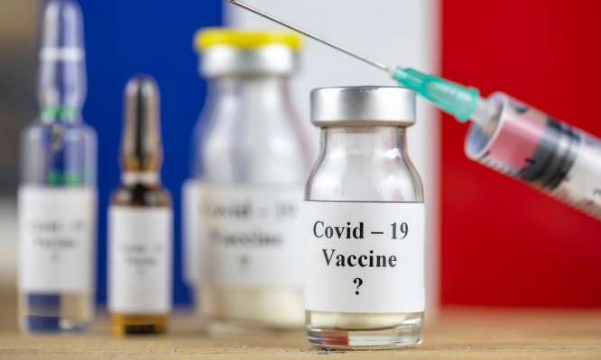 Non au report du vaccin français Valneva