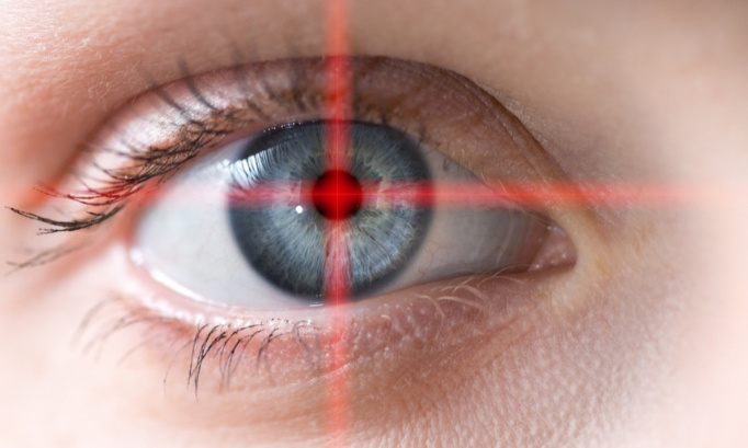 Pour le remboursement des opérations oculaires