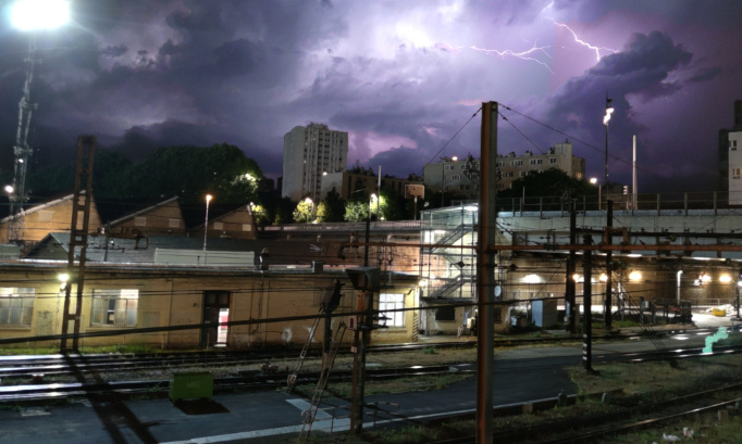 Contre la fermeture au 1er septembre 2022 des gares du sud de la Ligne C !