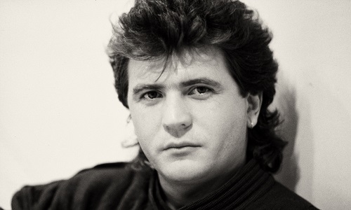 Contre la diffusion dans les médias de l'album