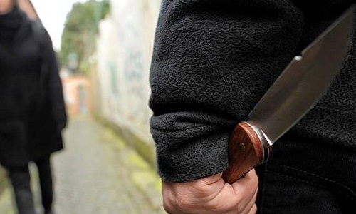 Contre la violence à titre gratuit  !