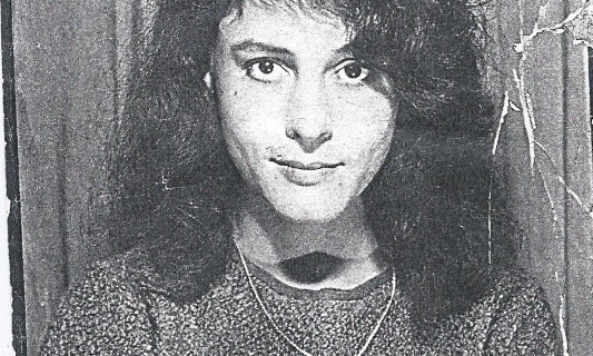 UQE CESSE LES COUPURES DES FILMS, DES EMISSIONS PAR DES PUBLICITES QUI NOUS PRENNENT EN OTAGE , QUI POURRISSENT CE QU'ON REGARDE - METTRE CES PUBS : AVANT OU APRES LES EMISSIONS OU LES PUBS - C'EST UN VERITABLE ABUS ET LES GENS EN ONT MARRE