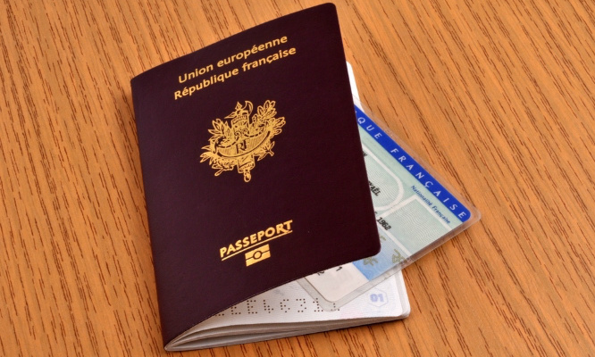 Pour la régularisation de séjour de Monsieur Mounzeo Nilyc (dit Nil's)