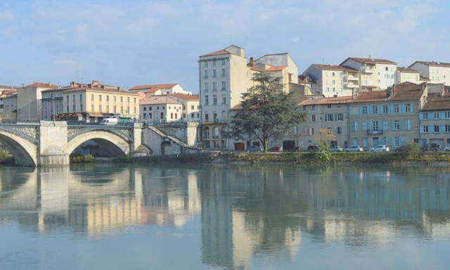 Contre le projet d'aménagement du centre-ville de Bourg-De-Péage
