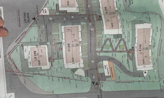 NON au projet de construction de 96 logements sur une colline de Martigues !