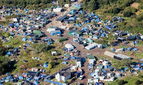 Installation de mobil-homes sur la Jungle de Calais et dans certains bidonvilles pour aider les enfants !