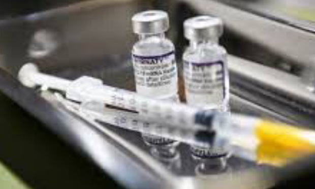 Non à l’ajout dans le Vaccin ROR de l’injection ARNm du Covid-19