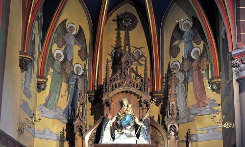 Nous voulons obtenir le droit d'organiser la profession de foi à l'église Saint Martin de Selvigny