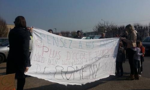 Contre la suppression d’un poste d’enseignant à l’école de Romeny-sur-Marne et contre le regroupement scolaire à Saulchery.