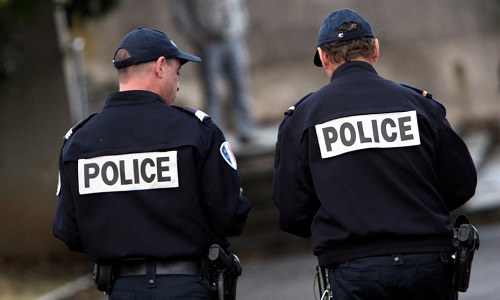 Demande de la prison ferme pour le policier auteur de violence sur mineur à Paris (lycée Bergson)