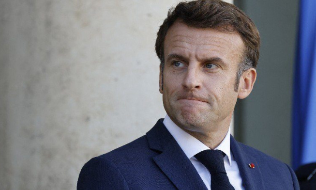 Pour la démission du Président de la République Française - Emmanuel Macron