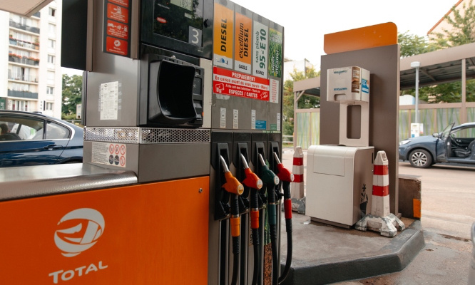 Pour la prolongation des remises sur le carburant au même taux !