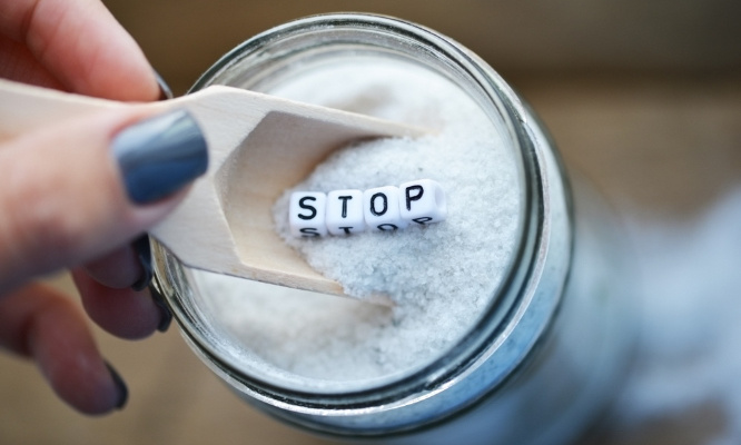 Stop au surdosage du sel dans les aliments !