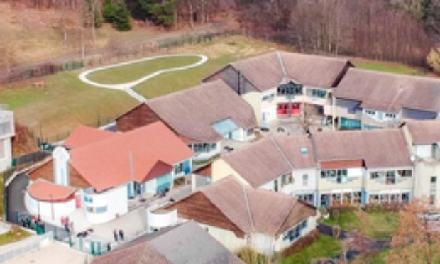 NON À L’IMPLANTATION D’UNE ANTENNE 5G À 150M DU COLLÈGE DE JARRIE