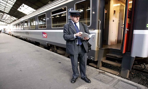 Non à la gratuité du train au personnel de la SNCF et à leur famille
