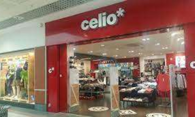 Non à la fermeture du magasin de vêtements Celio à Sens